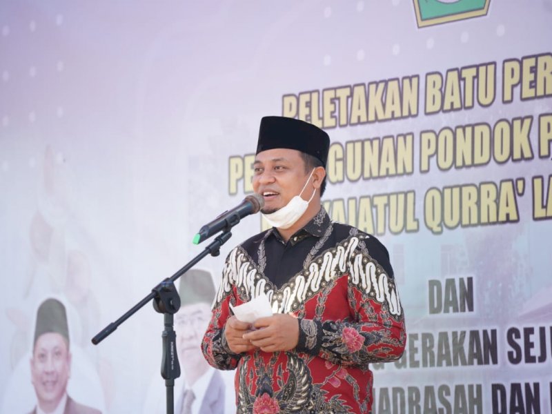 Plt Gubernur Sulsel Andi Sudirman Sulaiman. 