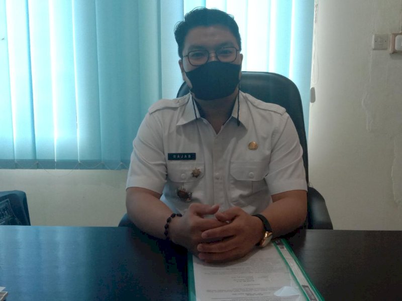 Kepala UPT Samsat Torut Rajab