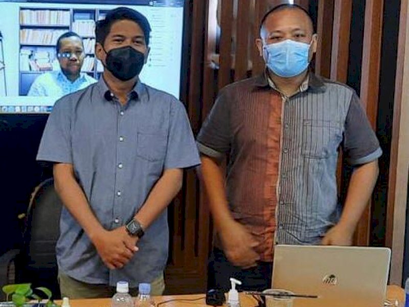 Ketua AMSI Sulsel Herwin Bahar (kanan) dan Sekretaris BPPD Hendra Nick Arthur.