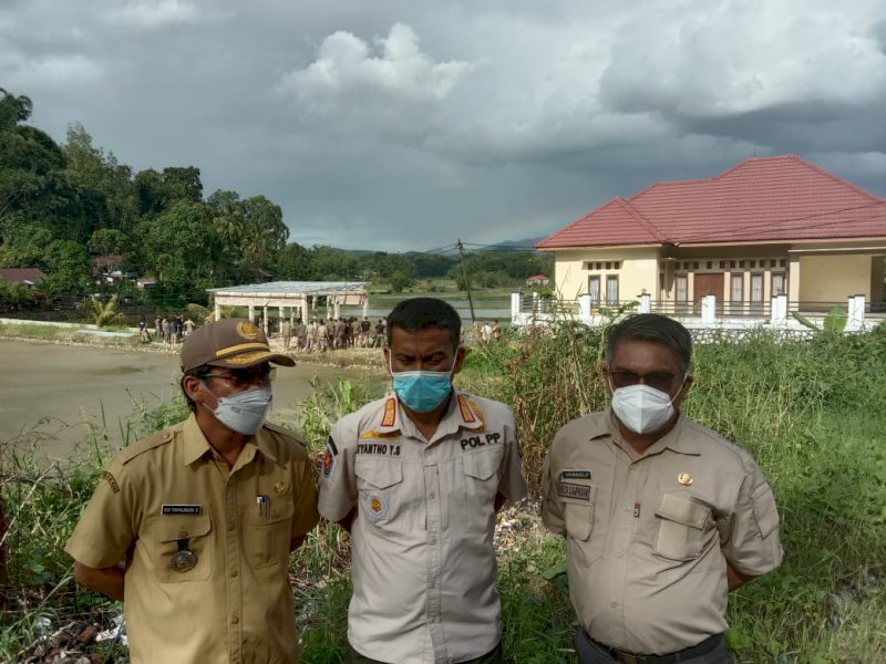 TKP Pembongkaran bangunan di Ba'tan Torut. 