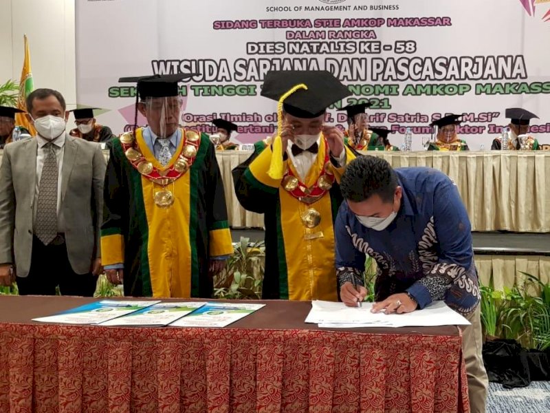 MoU KPID dengan STIE Amkop Makassar. 