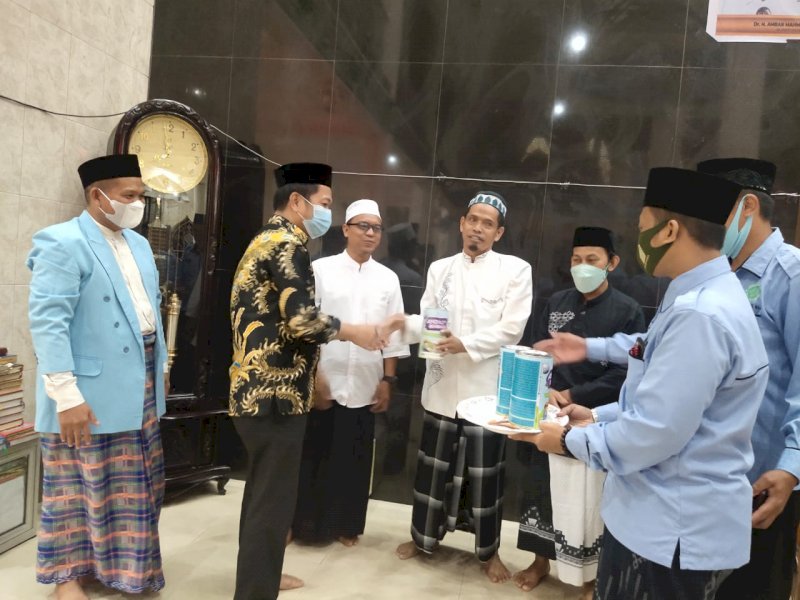Galang Dana Sejuta Koin untuk Guru Ngaji di Wajo. 