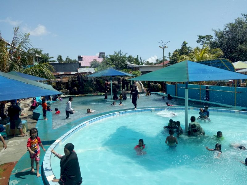 Pengunjung Wisata Kampar. 