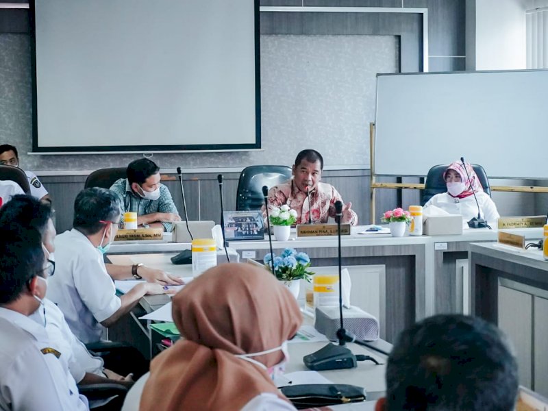 Komisi D DPRD Sulsel saat menggelar Rapat Kerja dengan Inspektorat, Dinas PUTR Sulsel, Bappelitbangda, BKAD, dan Bapenda. 