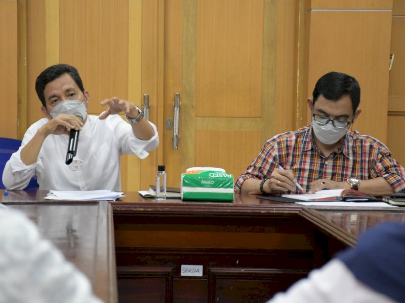 Rapat Koordinasi unsur Forkopimda Lutra. 