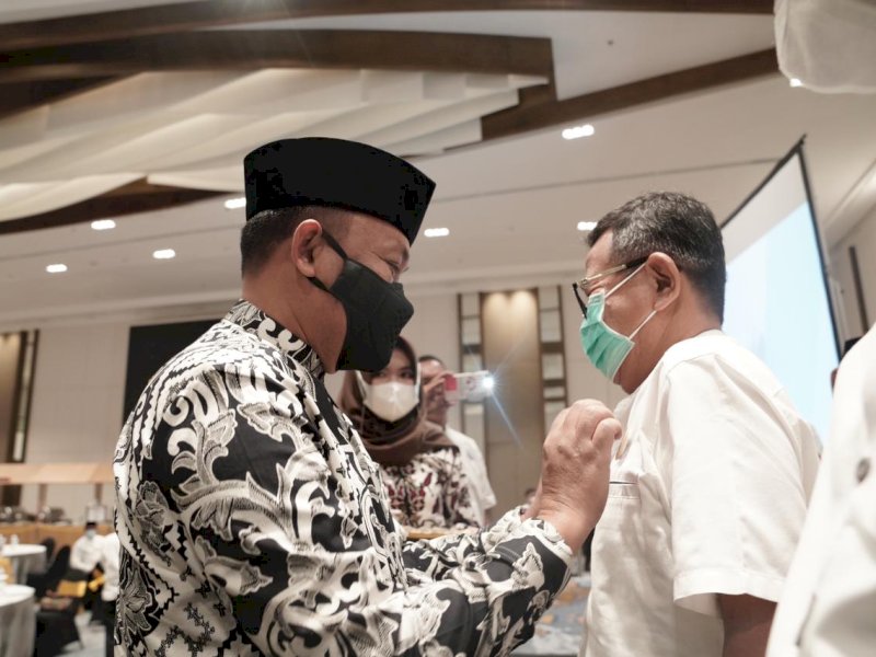 Bupati Bantaeng Ilham Azikin melantik pengurus KKB. 