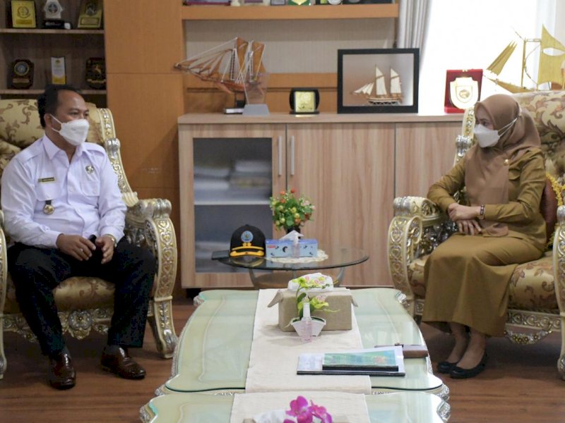Kepala BNN Palopo saat menemui Bupati Lutra Indah Putri Indriani. 