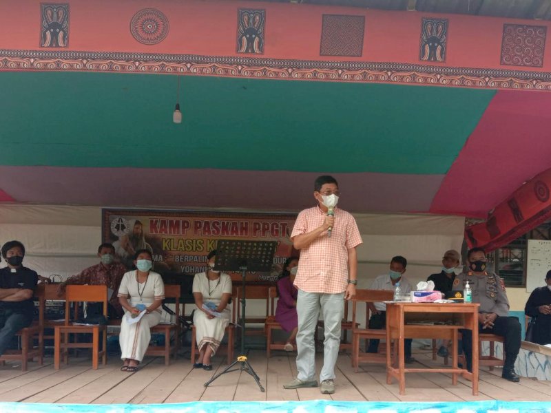 Wabup Toraja Utara Frederik V Palimbong saat menghadiri Kamp Paskah PPGT Klasis Kesu' La'bo (KKL) di Jemaat Pasang