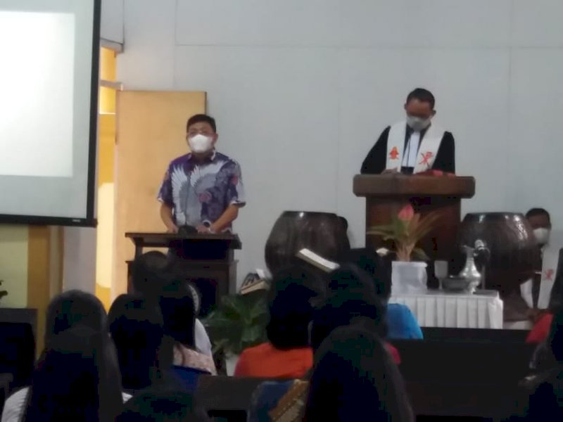 Wabup Torut di perayaan Isa Almasih. 