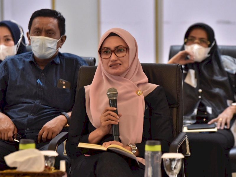 Bupati Lutra Indah Putri Indriani. 