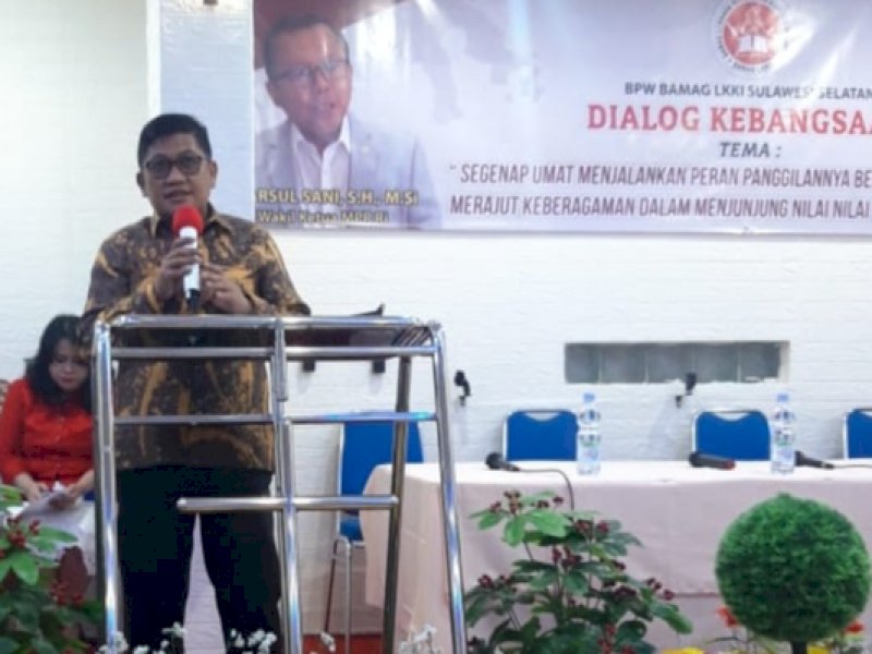 Kadis Kominfo Sulsel saat menghadiri Dialog Kebangsaan. 