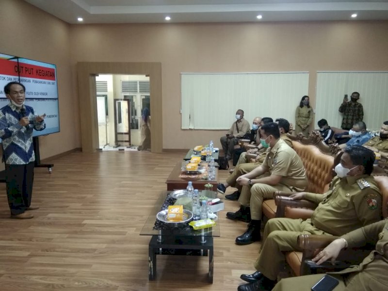 Penyerahan bantuan PP5000PJUTS di Kantor Dinas Pemberdayaan Masyarakat dan Desa Provinsi Sulsel. 