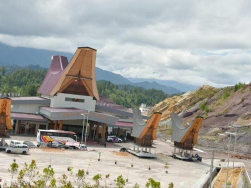 Proyek pagar Bandara Toraja yang kini diselidiki kepolisian. 