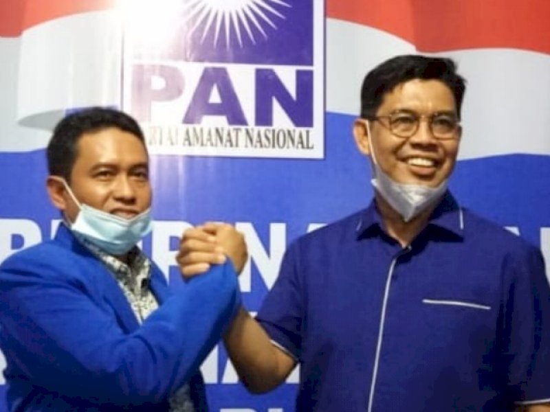Rudy Wachyudin bersama ketua terpilih PAN Bulukumba Edy Manaf. 
