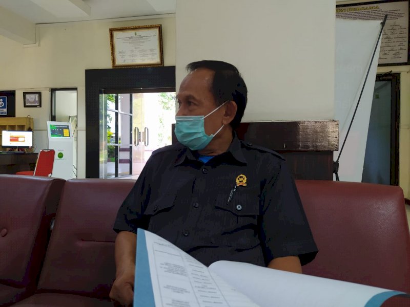 Plt Humas Pengadilan Tinggi Makassar Mustari. 