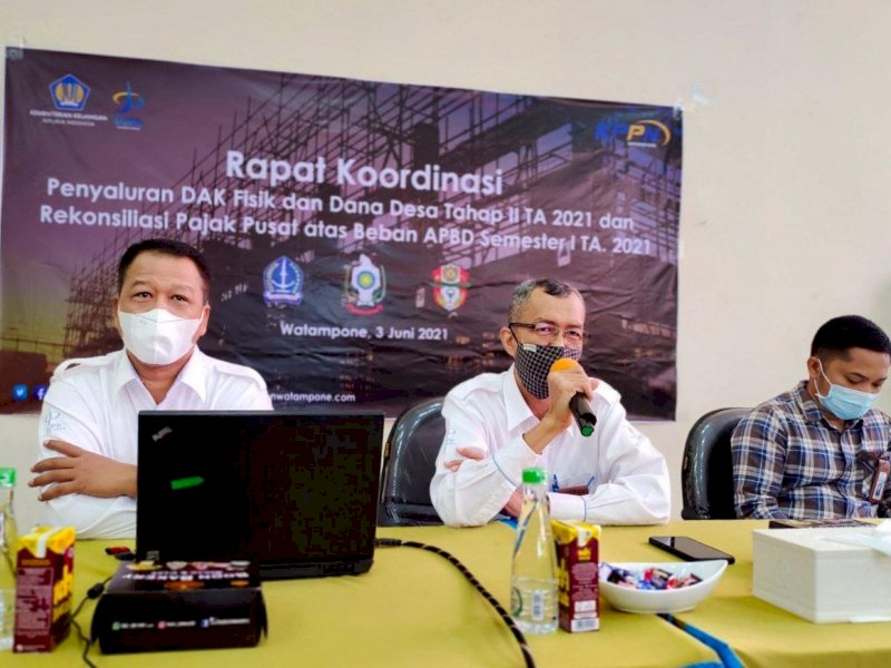 Kepala KPPN Watampone Rintok Juhirman. 