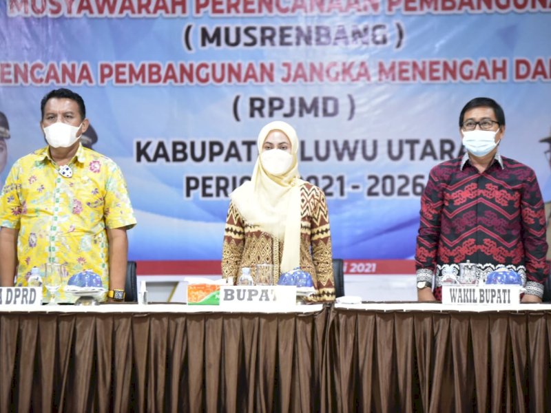 Bupati Lutra Indah Putri Indriani saat membuka Musrenbang RPJMD 2021-2026.