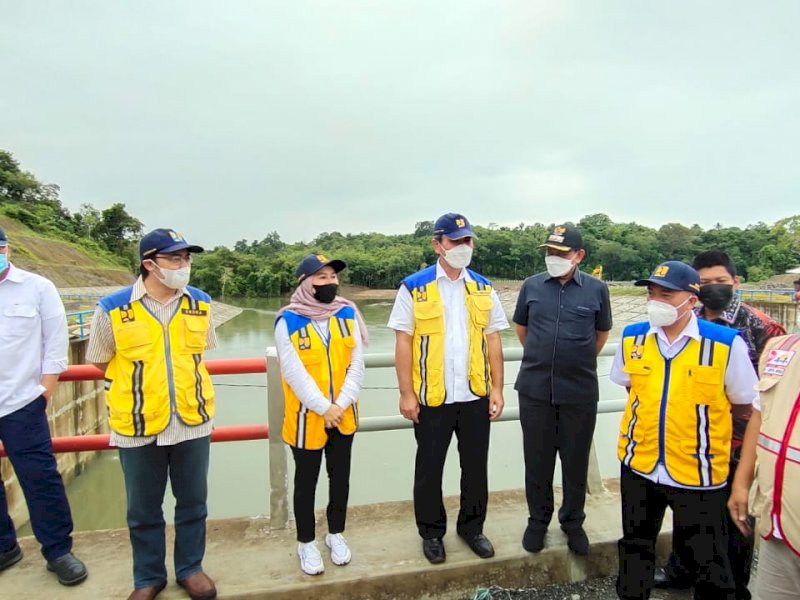 Peninjauan Bendungan Paselloreng Wajo. 