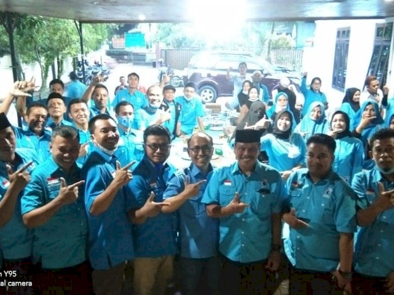 Pengurus Partai Gelora dalam rapat koordinasi di Kota Palopo. 