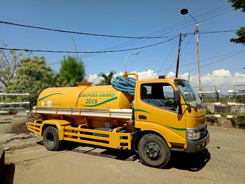 Mobil Tim Britasi Dinas PU Makassar. 