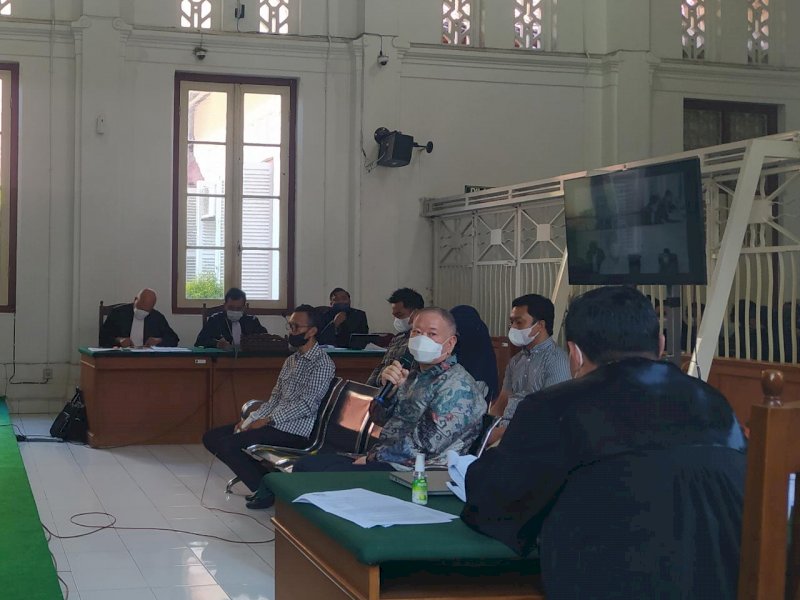 Hary Syamsuddin saat bersaksi di sidang Agung Sucipto. 