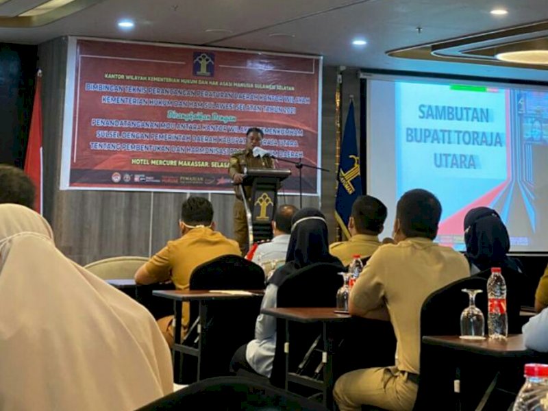 Teken MoU antara Pemkab Torut dengan Kemenkumham Sulsel. 