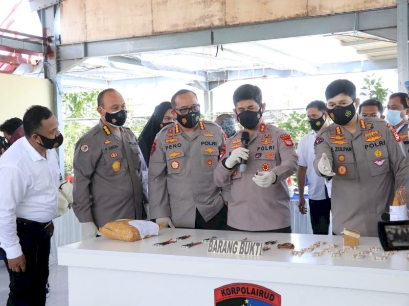 Press Releass kasus pengungkapan ilegal fishing. 