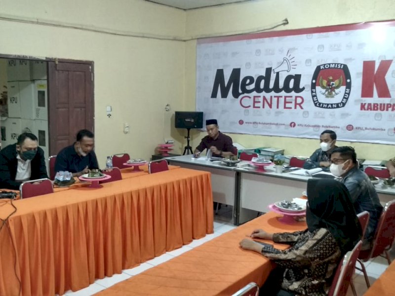 Komisi Pemilihan Umum (KPU) Kabupaten Bulukumba melakukan rapat pleno rekapitulasi Pemutakhiran Daftar Pemilih Berkelanjutan (PDPB) periode Juni