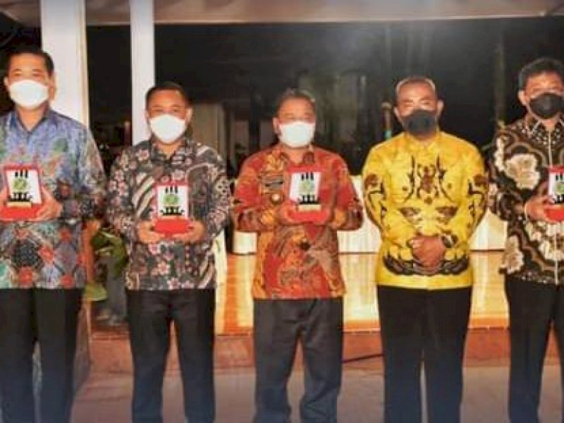 Ombas saat menghadiri lepas sambut Dandim 1414 Tator. 