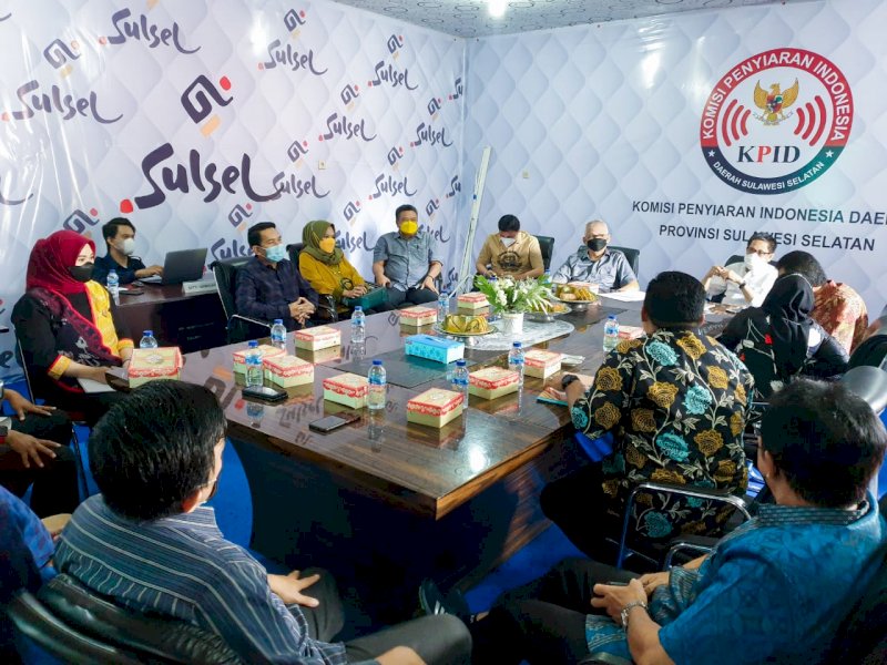 Komisi A DPRD Sulsel berkunjung ke kantor KPID Sulsel. 