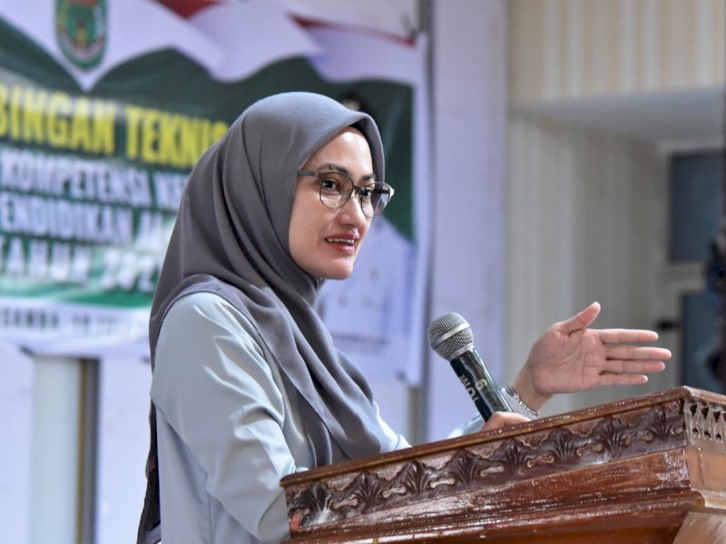 Bupati Lutra Indah Putri Indriani. 