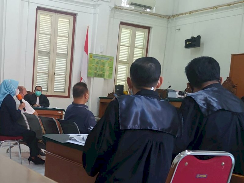 Petrus Salim dan Thiao saat bersaksi di sidang lanjutan kasus NA. 