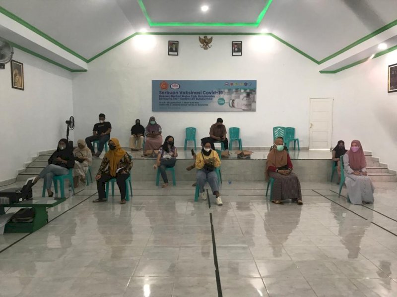 Vaksinasi Covid-19 tahap II yang digelar di Makodim 1411 Bulukumba. 