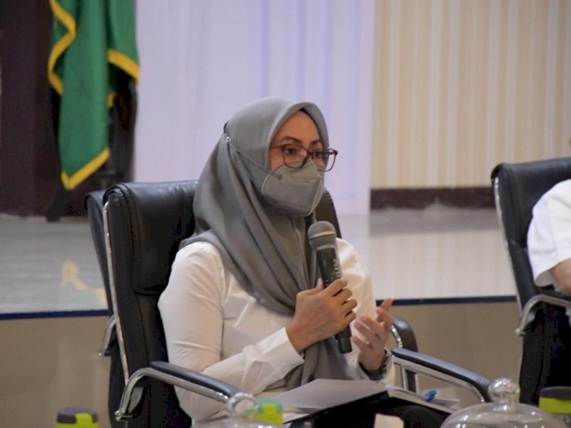 Bupati Lutra saat Rakor dengan Plt Gubernur Sulsel. 