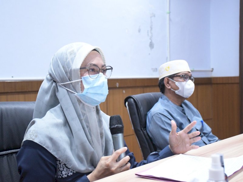 Indah Putri Indriani. 