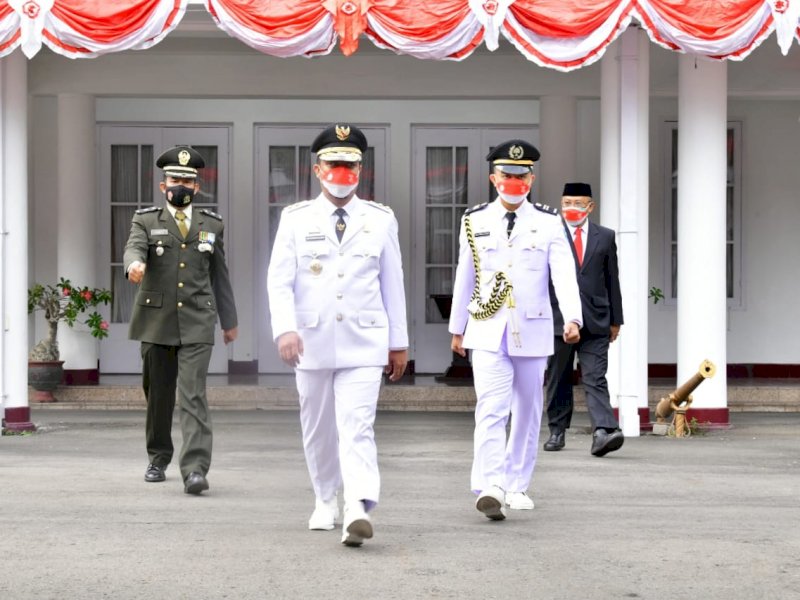 Peringatan HUT ke-76 RI di Rujab Gubernur Sulsel. 