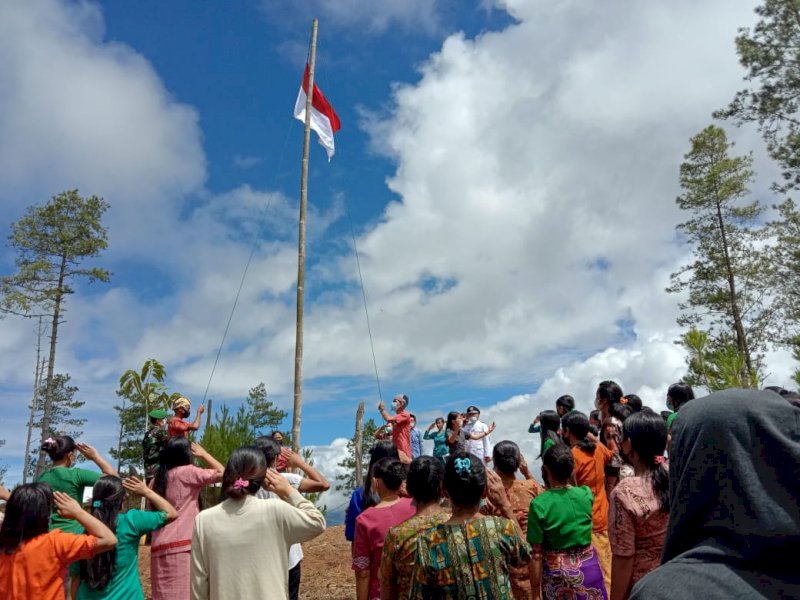 Upacara peringatan HUT RI di Lembang Benteng