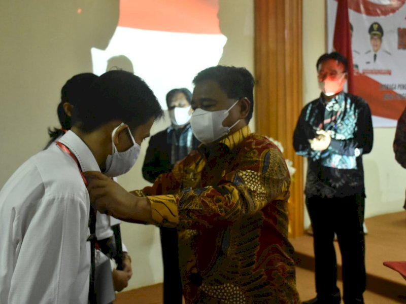 Bupati Toraja Utara, Yohanis Bassang membuka Diklat Calon Kepala Sekolah tingkat SD dan SMP, Jumat (20/8/2021). (Ist/anda)