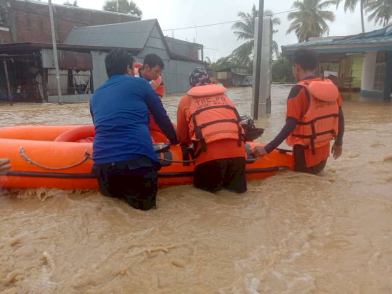 Banjir melanda Kabupaten Wajo dan merugikan banyak pihak termasuk Petani dan Petambak (ist)