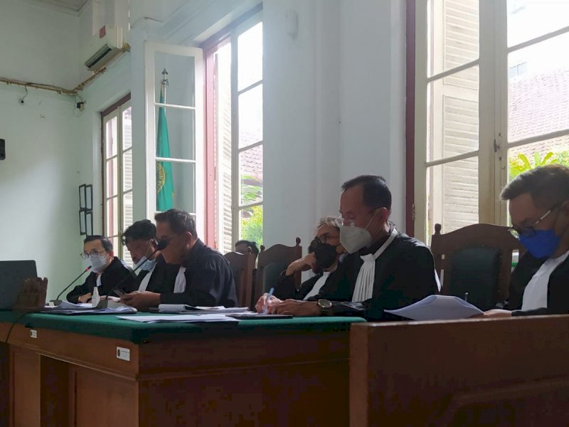 Tim pengacara Nurdin Abdullah dalam sidang siang tadi. 