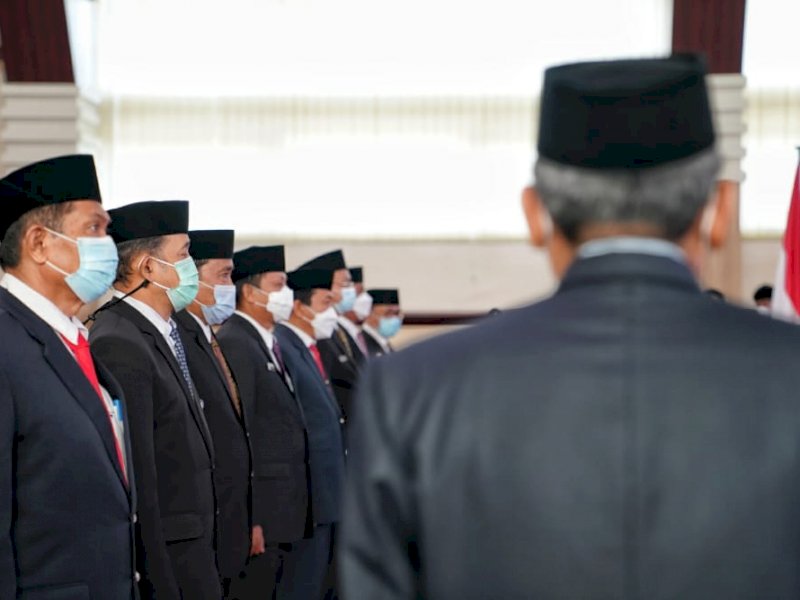 Pelantikan pejabat eselon II lingkup Pemprov Sulsel oleh Plt Gubernur, Andi Sudirman Sulaiman (ist/humas Pemprov)