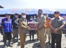 Peduli Korban Banjir di Walmas, Bupati Lutra Antar Langsung Bantuan 