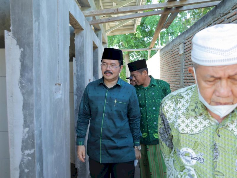 Anggotq Komisi V DPR Muh Aras memantau program sanitasi di Bulukumba. 
