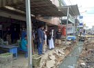 Tinjau Drainase Pasar Sentral, Bupati Wajo Disambut "Tahun Depan Jangan Banjir Lagi, Pak"