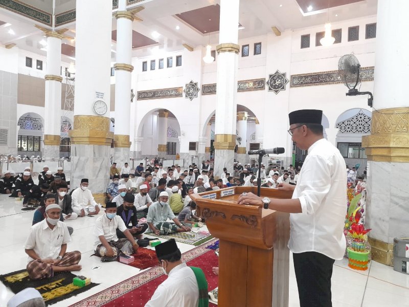 Wabup Wajo Amran menghadiri Maulid di Ponpes Asadiyah, Sengkang.