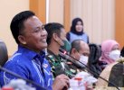 Peringati Sumpah Pemuda, Ilham Azikin Bantu 23 Petani Milenial Bantaeng 