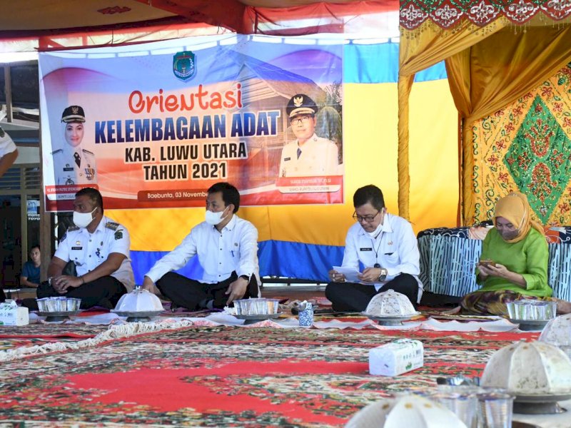 Sekda Lutra Armiadi Rapat Orientasi Kelembagaan Adat. (Foto: Ist)
