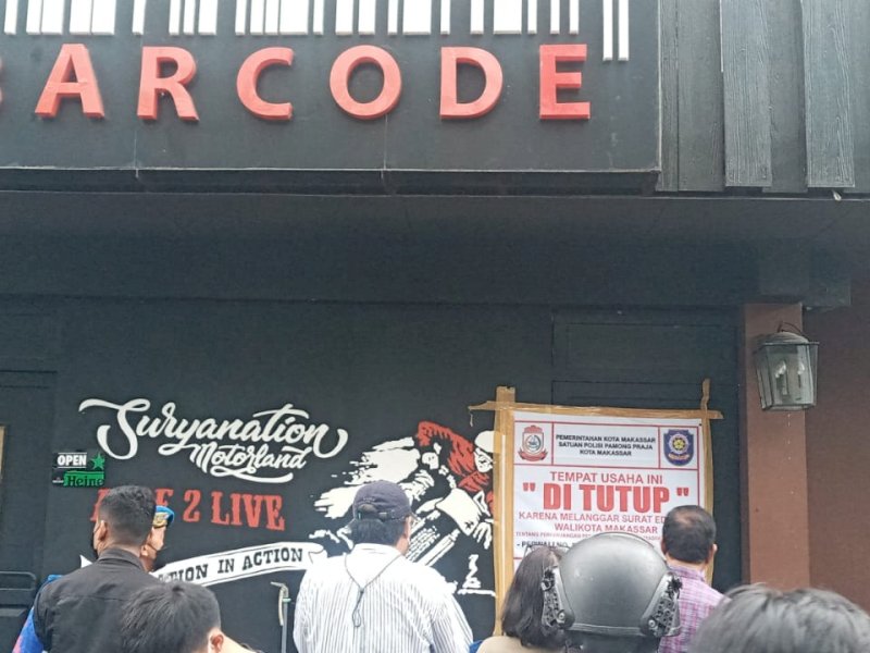 THM Barcode resmi disegel Pemkot Makassar. 