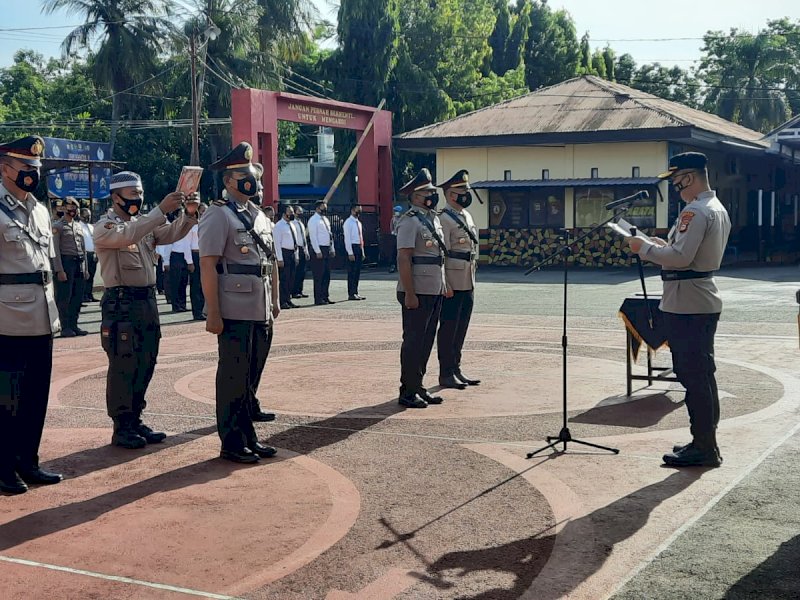 Serah terima jabatan kapolsek di jajaran Polres Takalar, Kamis (11/11/2021).
