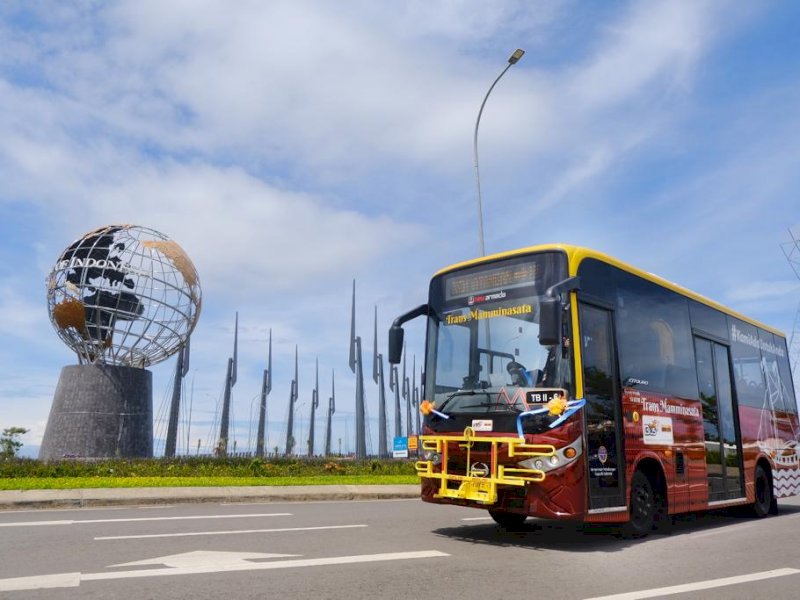 Bus Trans Mamminasata yang diluncurkan, Sabtu (13/11/2021).